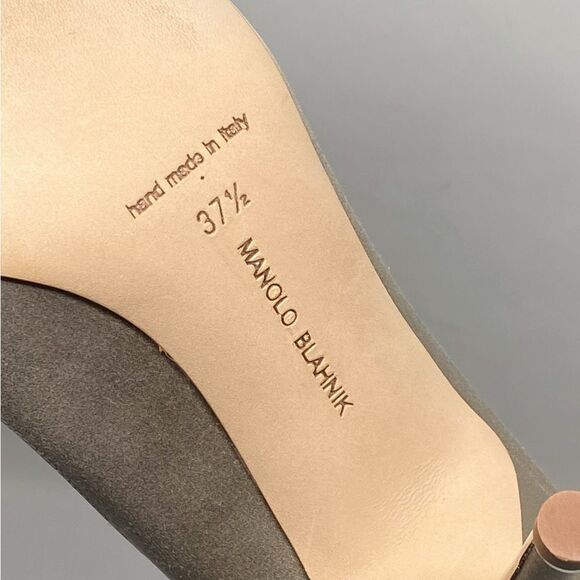 Manolo Blahnik Hangisi 70 Embellished Satin Pumps size 37.5 - Picture 12 of 12